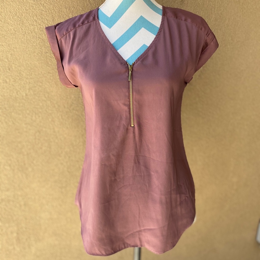 Express women’s zip up shirt